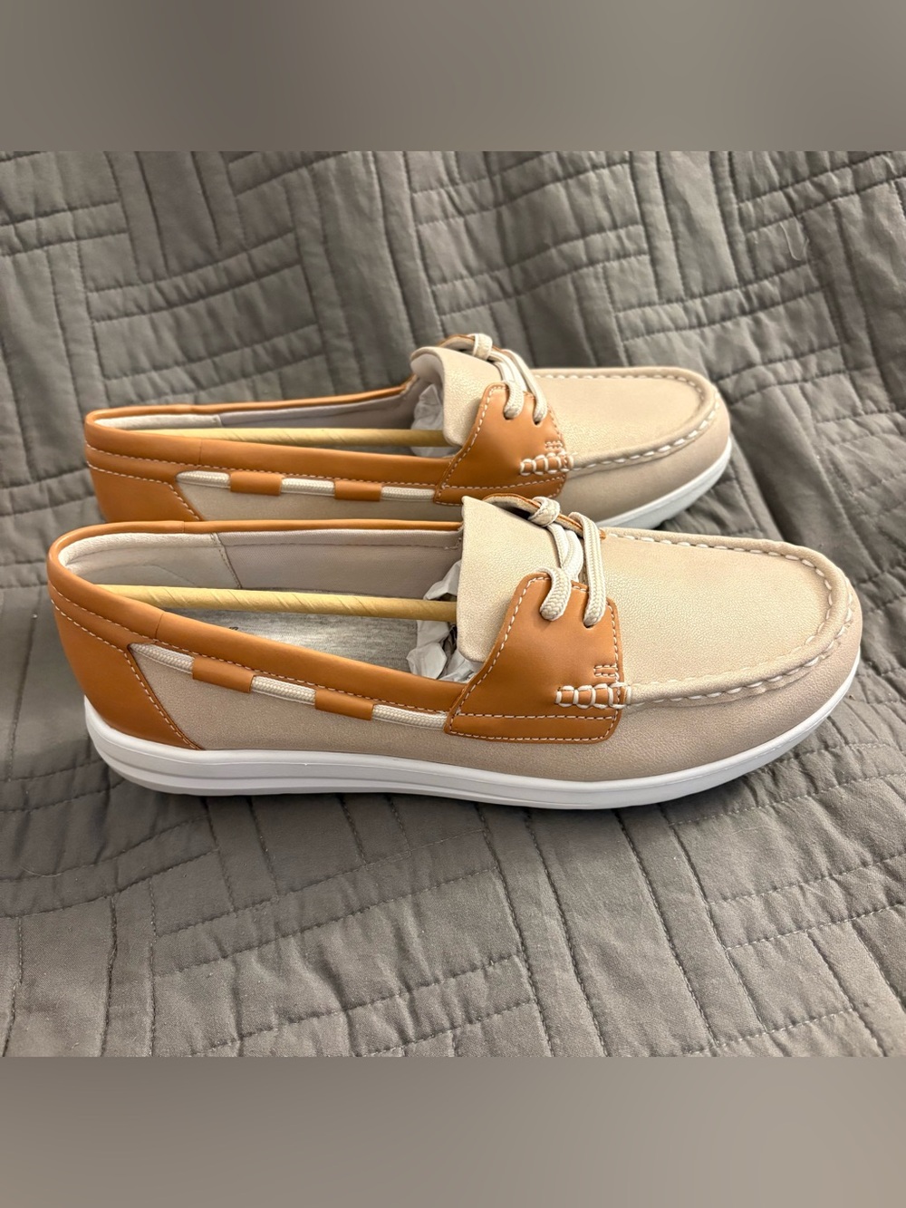 Clarks Women’s Cloudsteppers Jocolin Vista Boat Shoes Champagne Size 8.5 M
